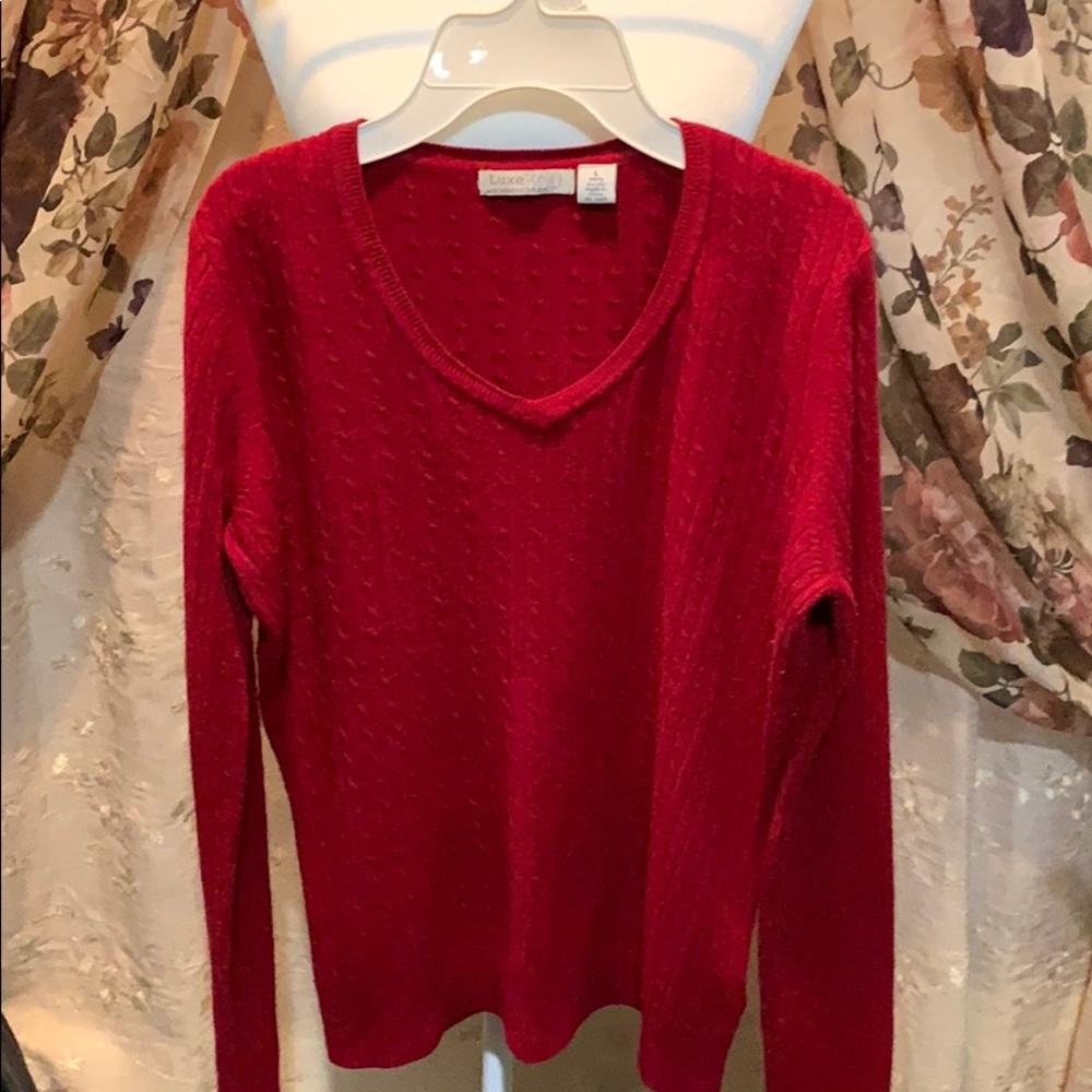 Sz L Sweater/Top- Red